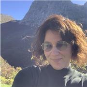 Sono Laureata in Ingegneria Gestionale, e ho avuto esperienze con ragazzin* di elementari, medie, superiori